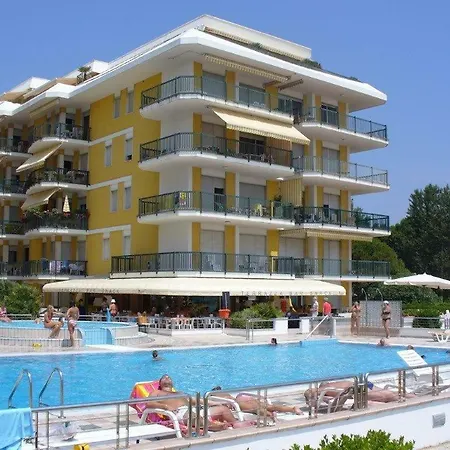Hotel apartamentowy Panfilo Da Colla 4*
