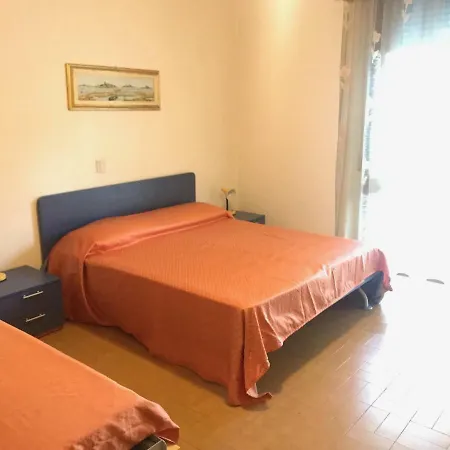 Il Panfilo Fronte Mare *